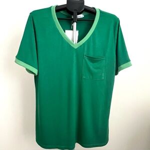 Women’s Kelly Green V-Neck Eshavee Tee Shirt With Pocket Size XL NWT